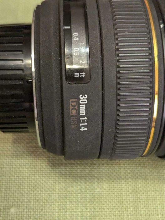 Новий Sigma 30mm f 1.4 DC HSM EX for Nikon