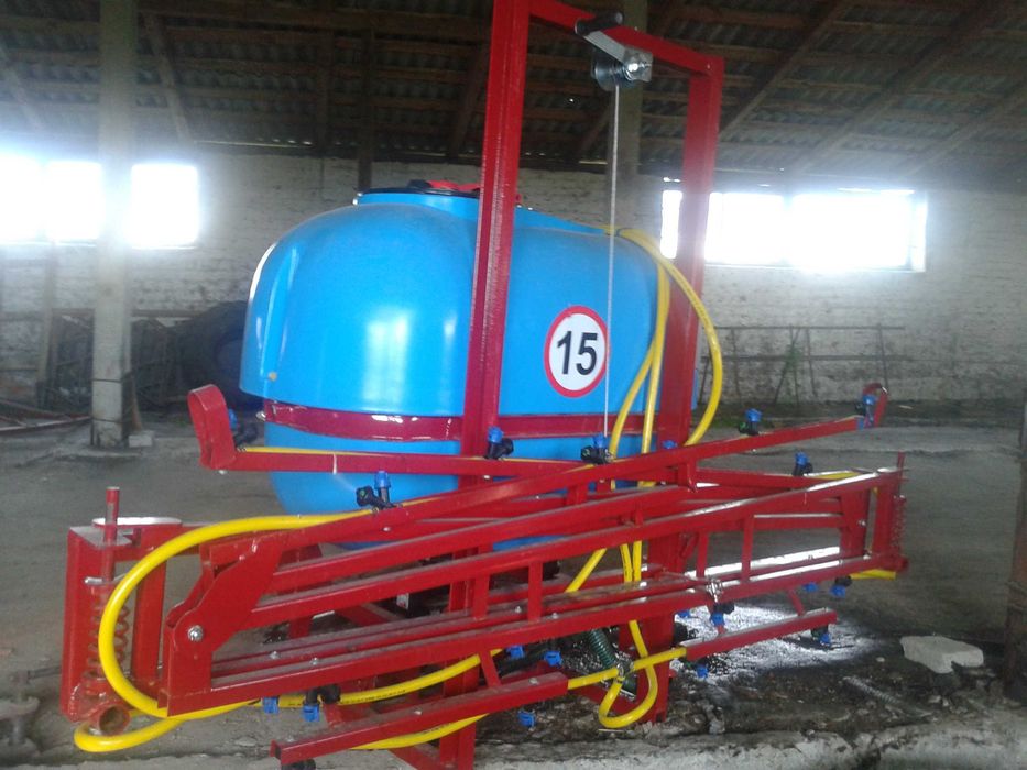 Обприскувач навісний 300 л, штанга 10 м Віракс Wirax для трактора