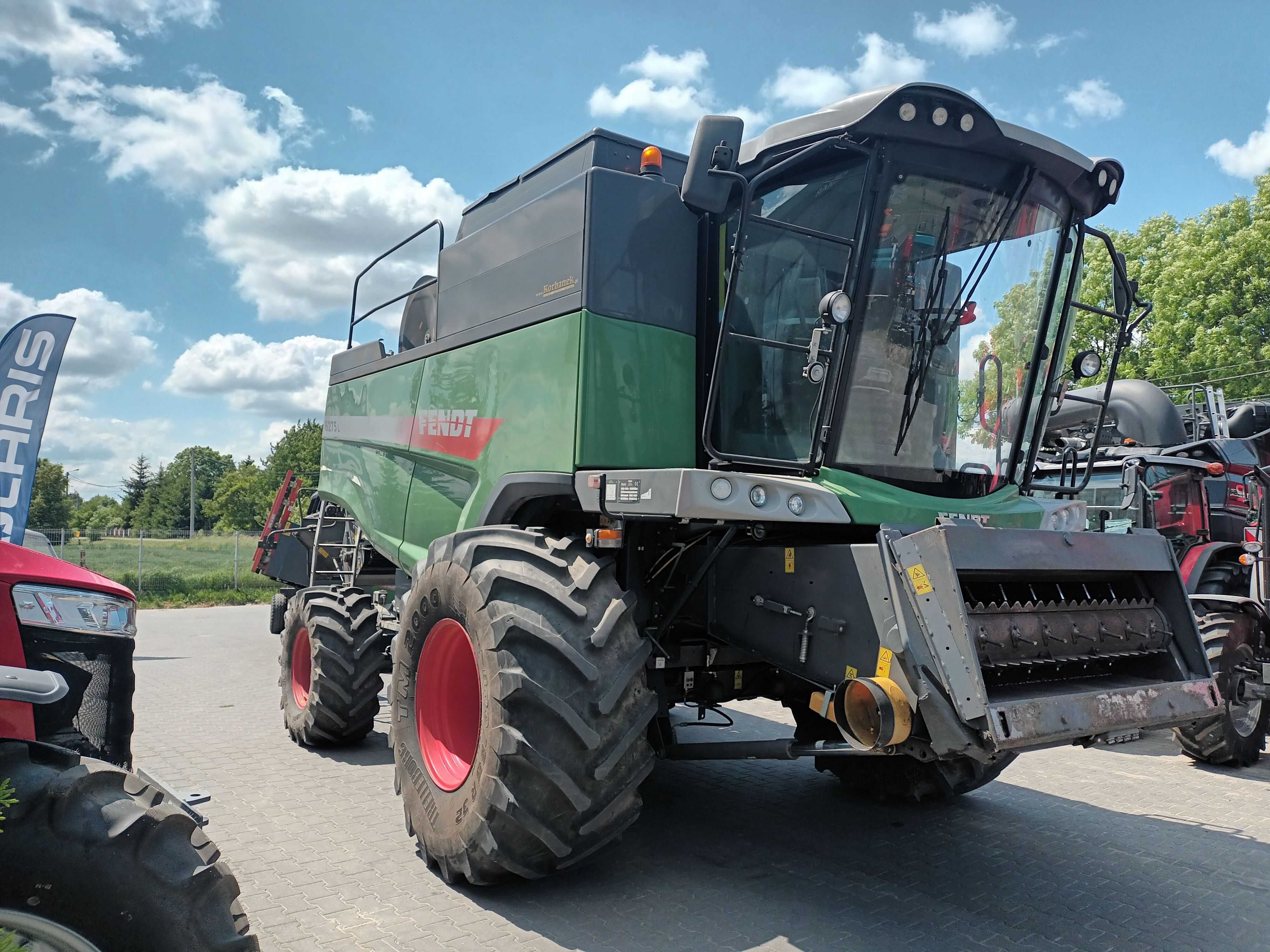 Kombajn zbożowy Fendt 6275 L