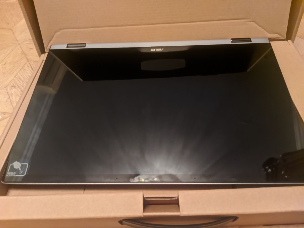 Новий ноутбук Asus Q406DA із сенсорним екраном 14 FHD