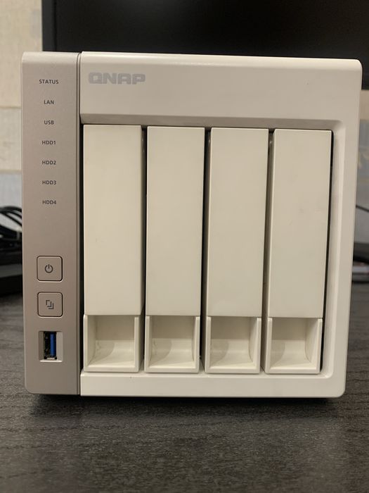 Мережеве сховище QNAP NAS TS-451 з дисками на 12 tb