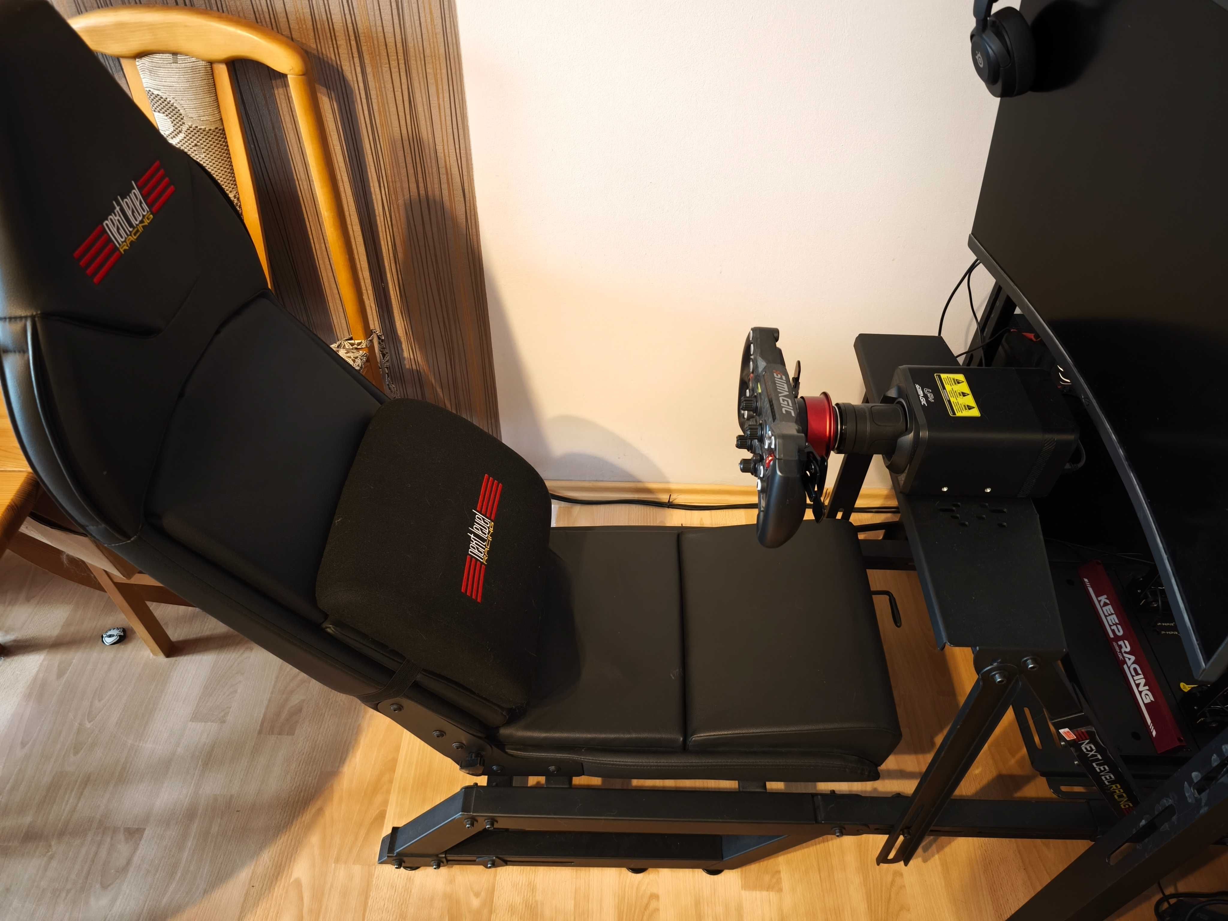 Next Level Racing F-GT Kokpit wyścigowy, simracing