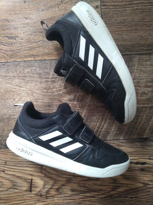 Czarne chłopięce buciki adidas na rzepy rozmiar 31