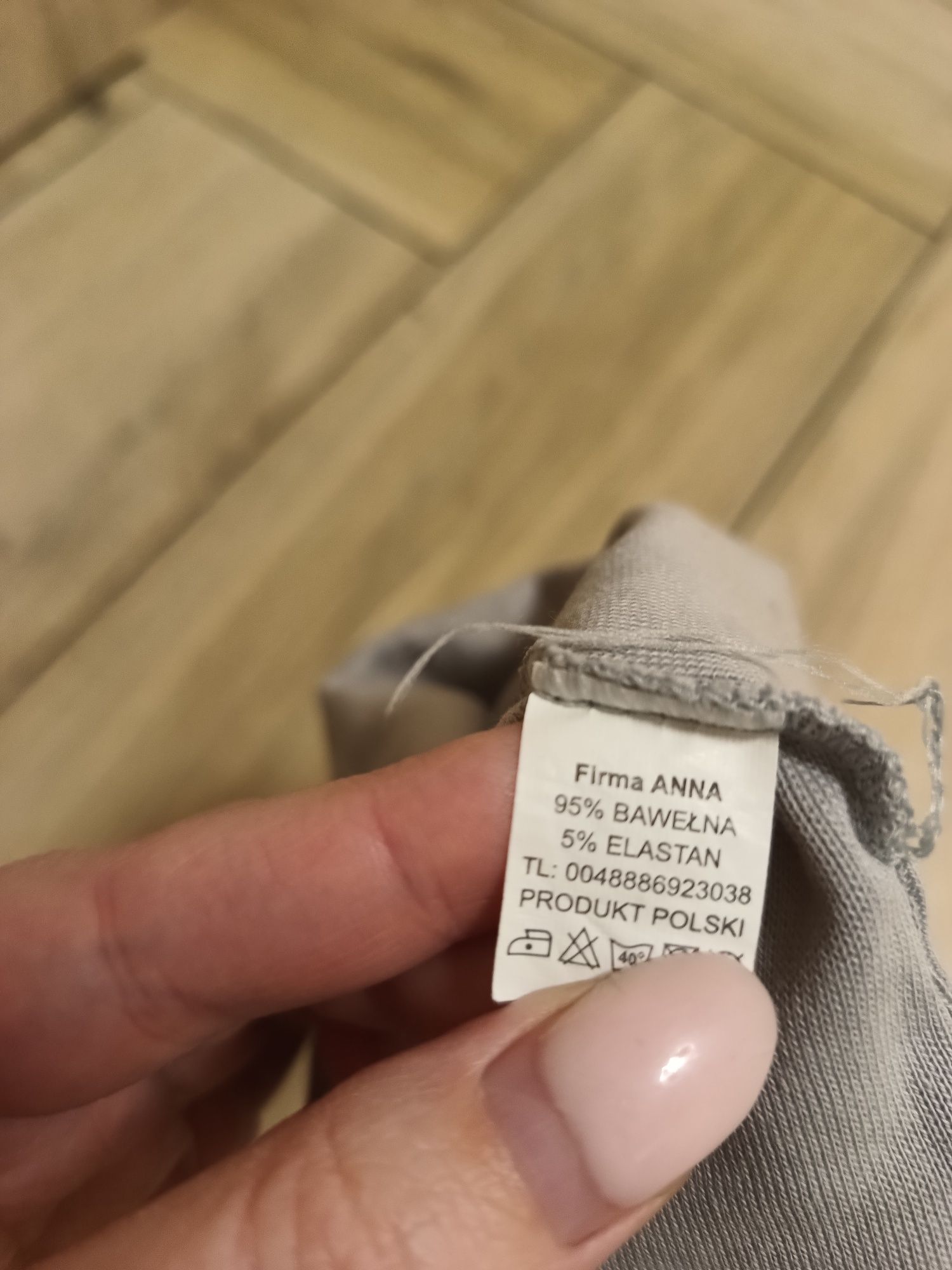 Szara dziecięca niemowlęca czapka z napisem True unisex