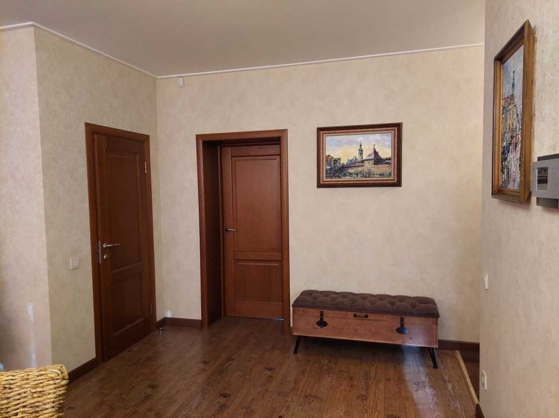 БЕЗ КОМІСІЇ! Велика квартира з якісних матеріалів. ПОКРОВСЬКИЙ парк