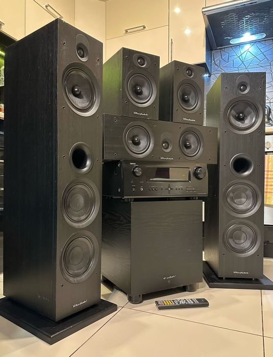 Kino domowe Amplituner Denon Kolumny Wharfedale Subwoofer Aktywny