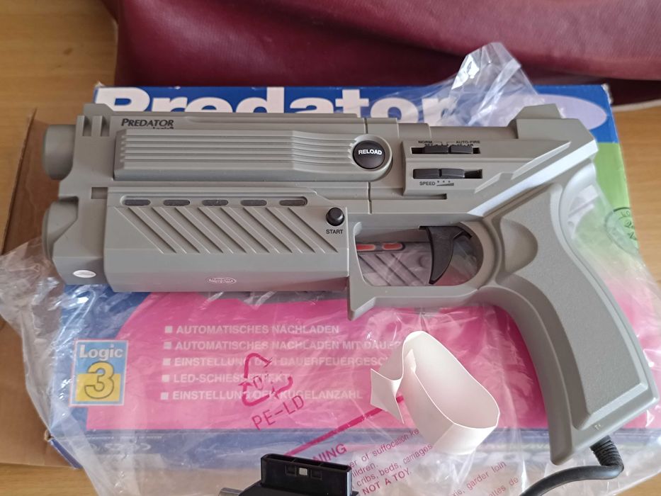 Light Gun Predator para PS1 e Sega Saturn