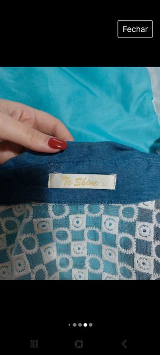 Blusa/Camisa em ganga com detalhes em renda branca tamanho S