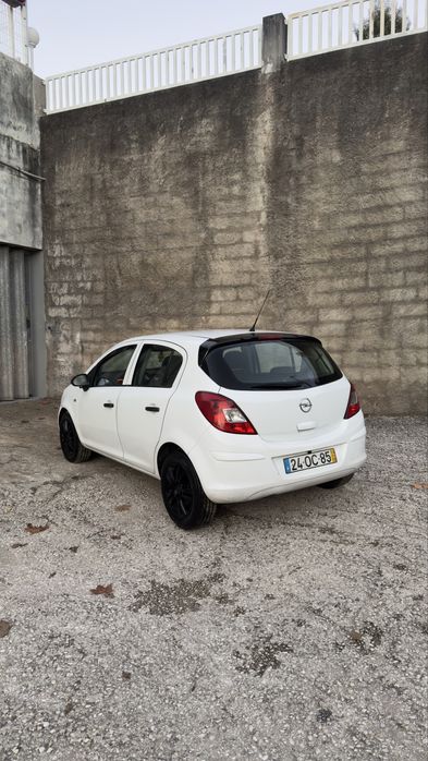 Opel corsa D 2013  1.3 CDTI 5 lugares