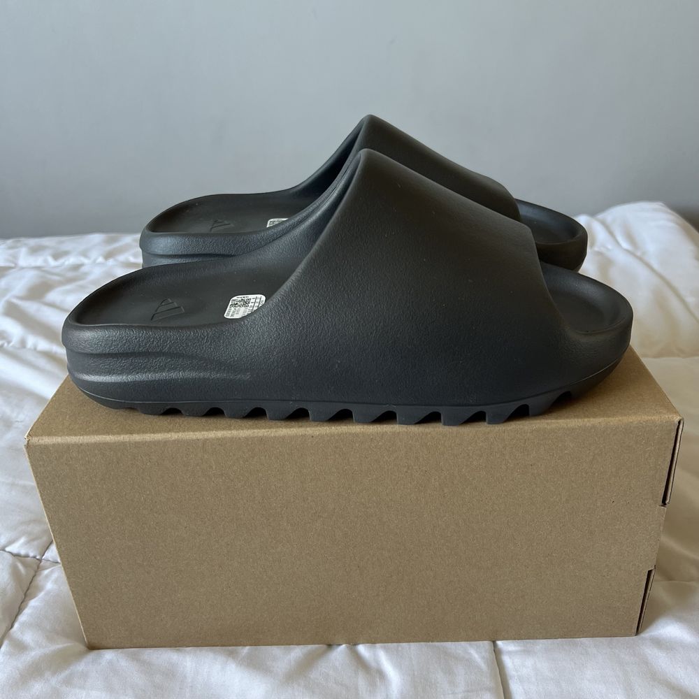 Yeezy Slide Onyx - rozmiar 43 i 42-46