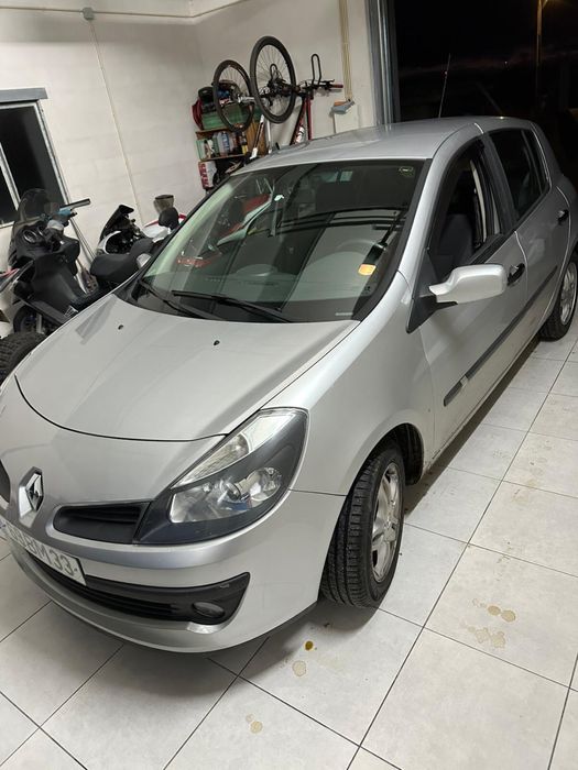 Vendo renault clio