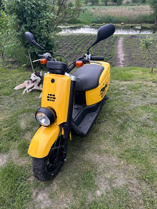 Моторолер Yamaha VOX