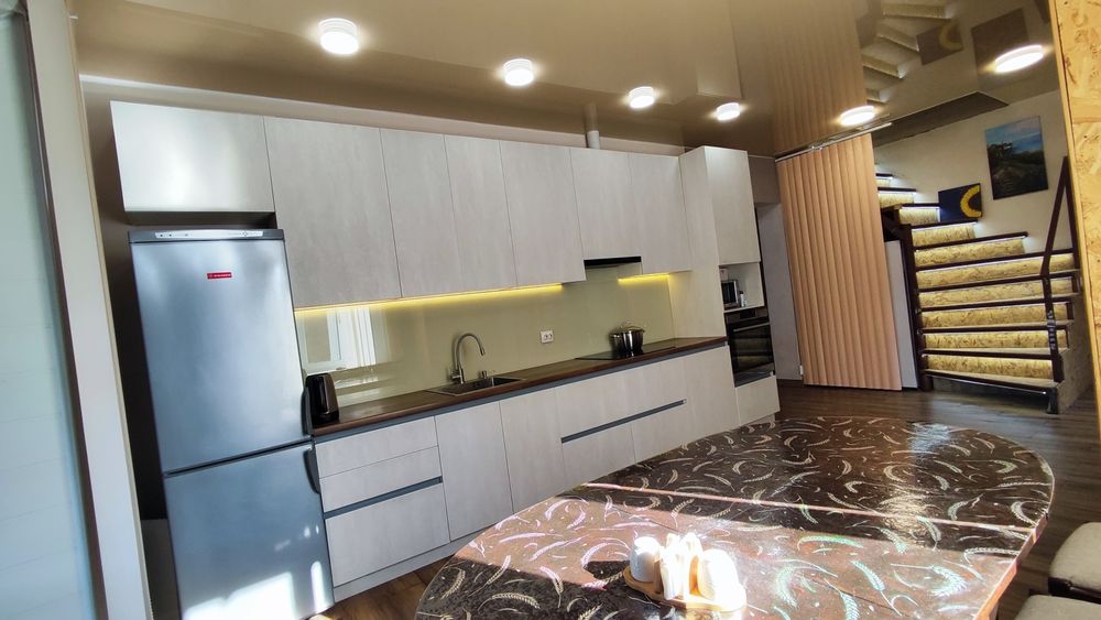 в м.Самар, дім на 4 окремі кімнати; 115 кв/м