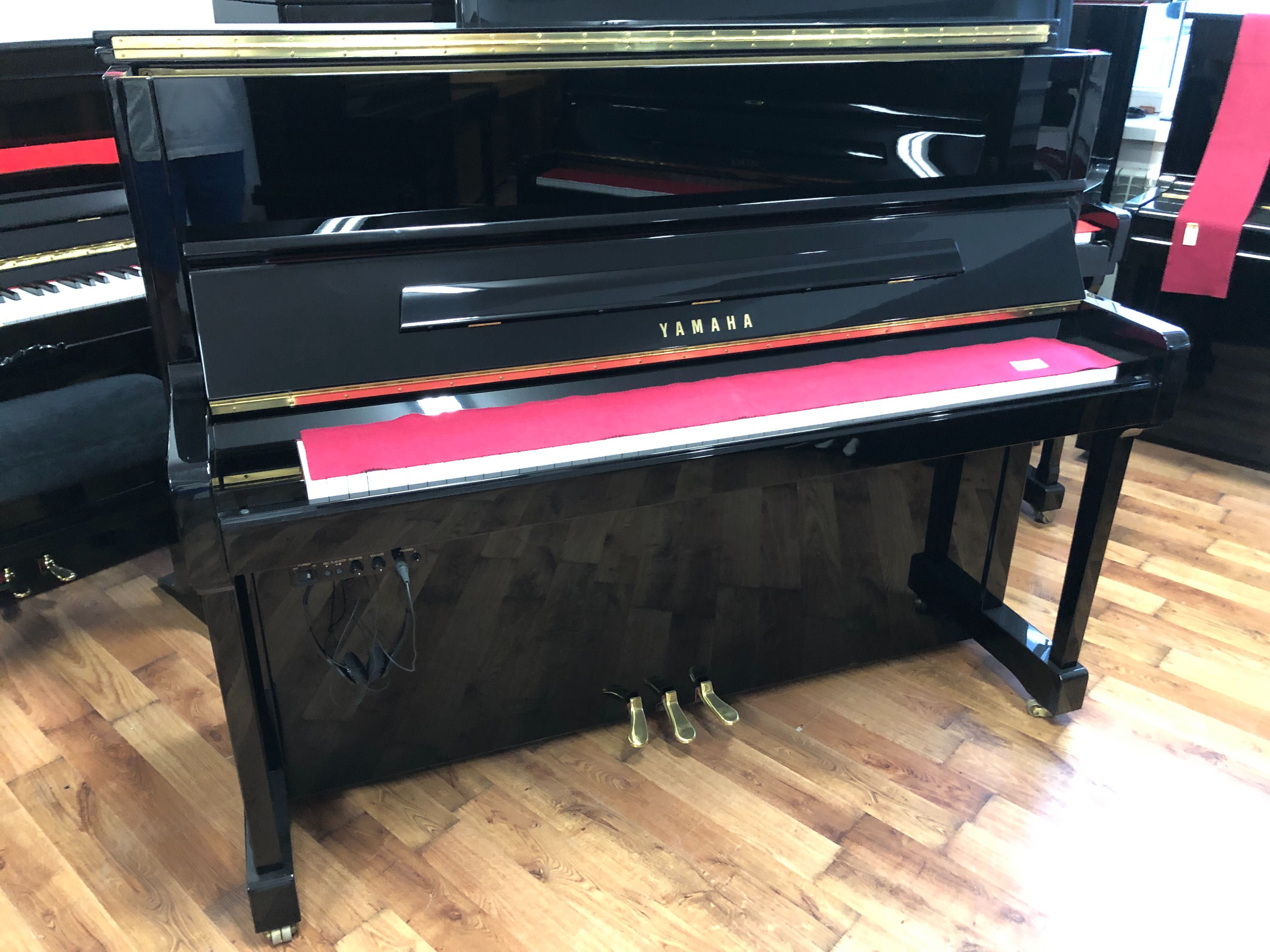 Pianino yamaha P121  U1