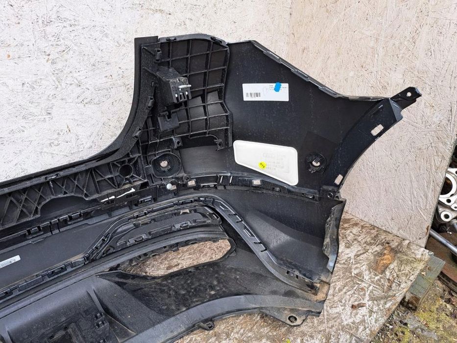 Audi q3 2019-23 rok Zderzak tył oryginał