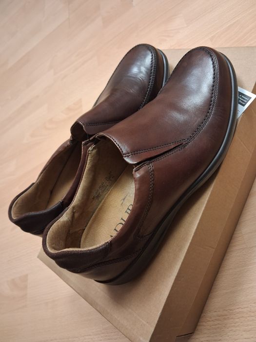 Взуття шкіряне р.41 Badura