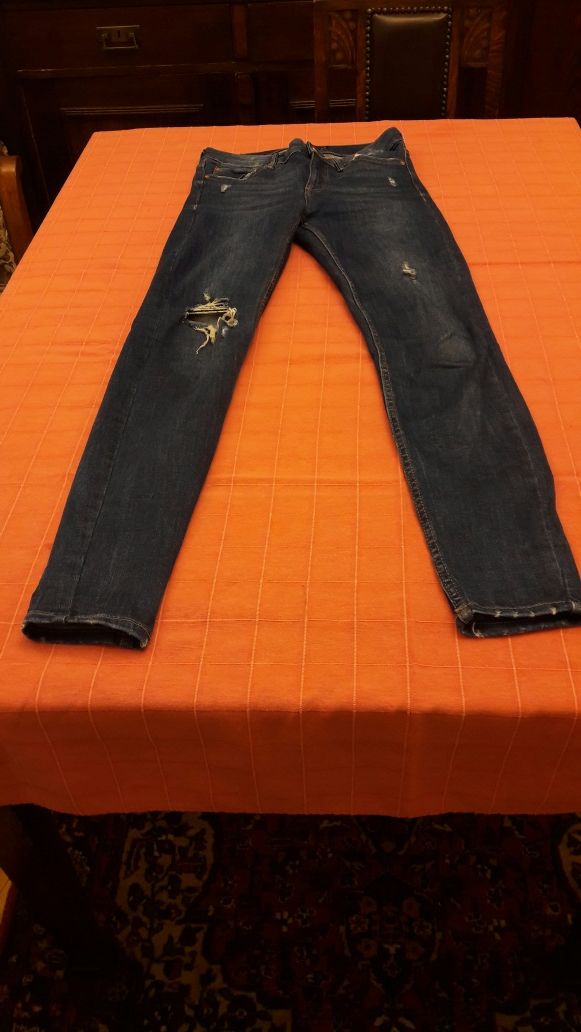 spodnie jeansy Bershka 34