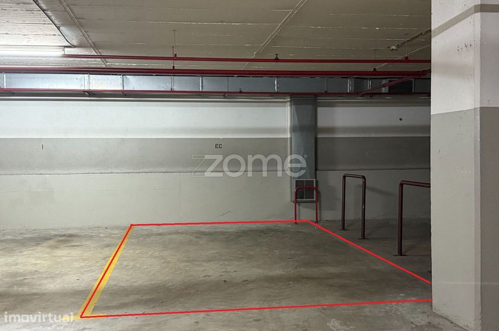 Lugar de estacionamento para investimento . Avenida da República