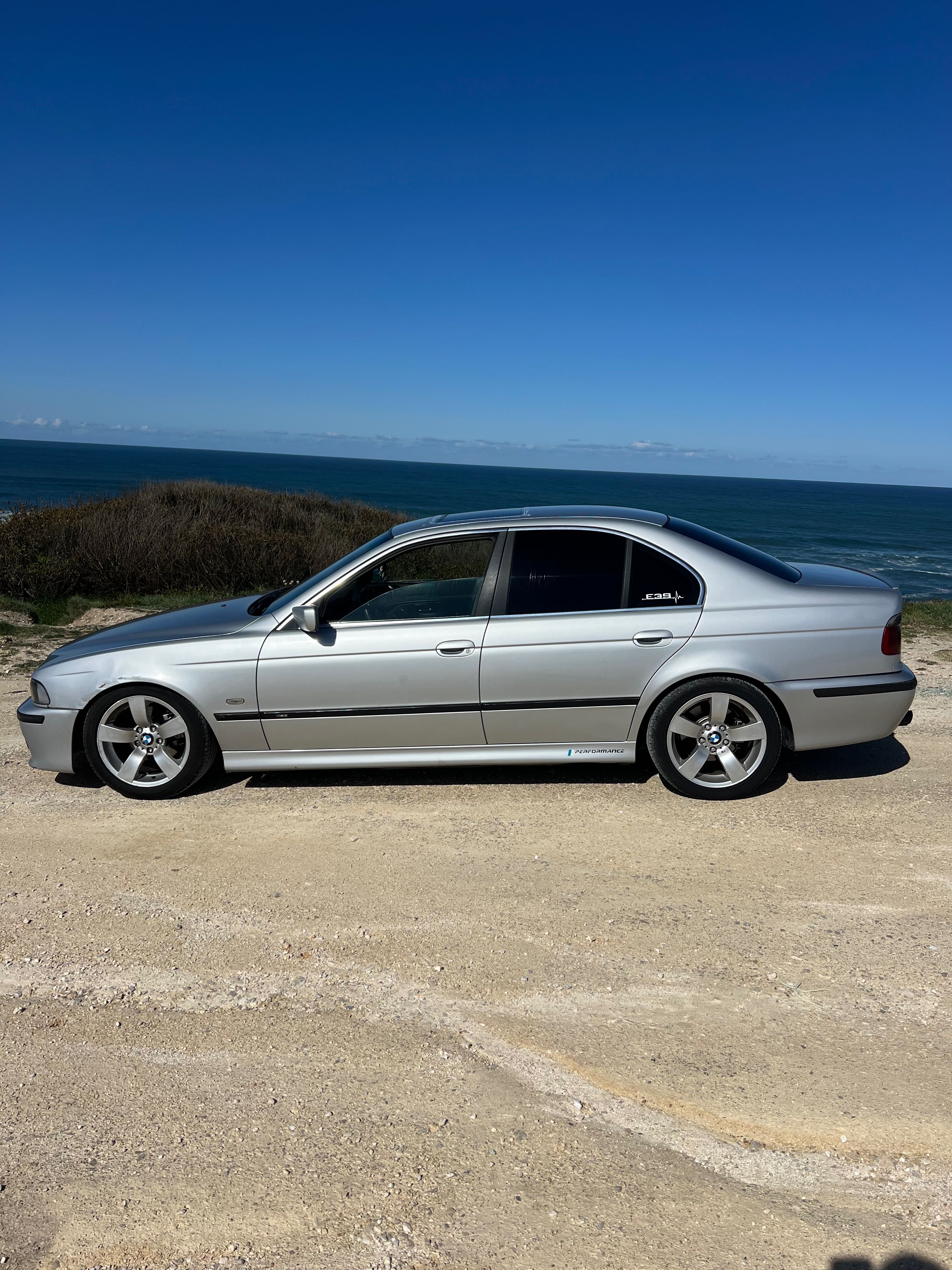 Vendo um BMW e39 de 1999