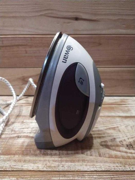 Дорожный утюг SWAN 900-1100 ватт