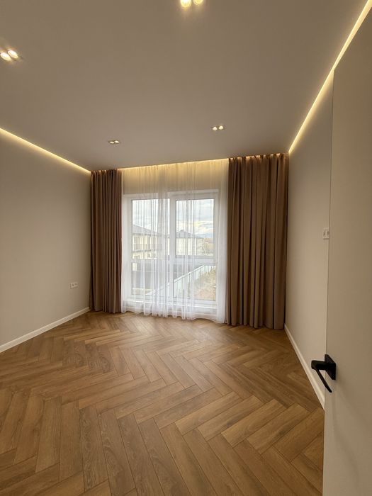 Продаж стильного котеджу з дизайнерським ремонтом 3 кімнати | Камін |