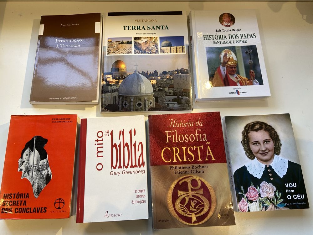 Varios livros de religião