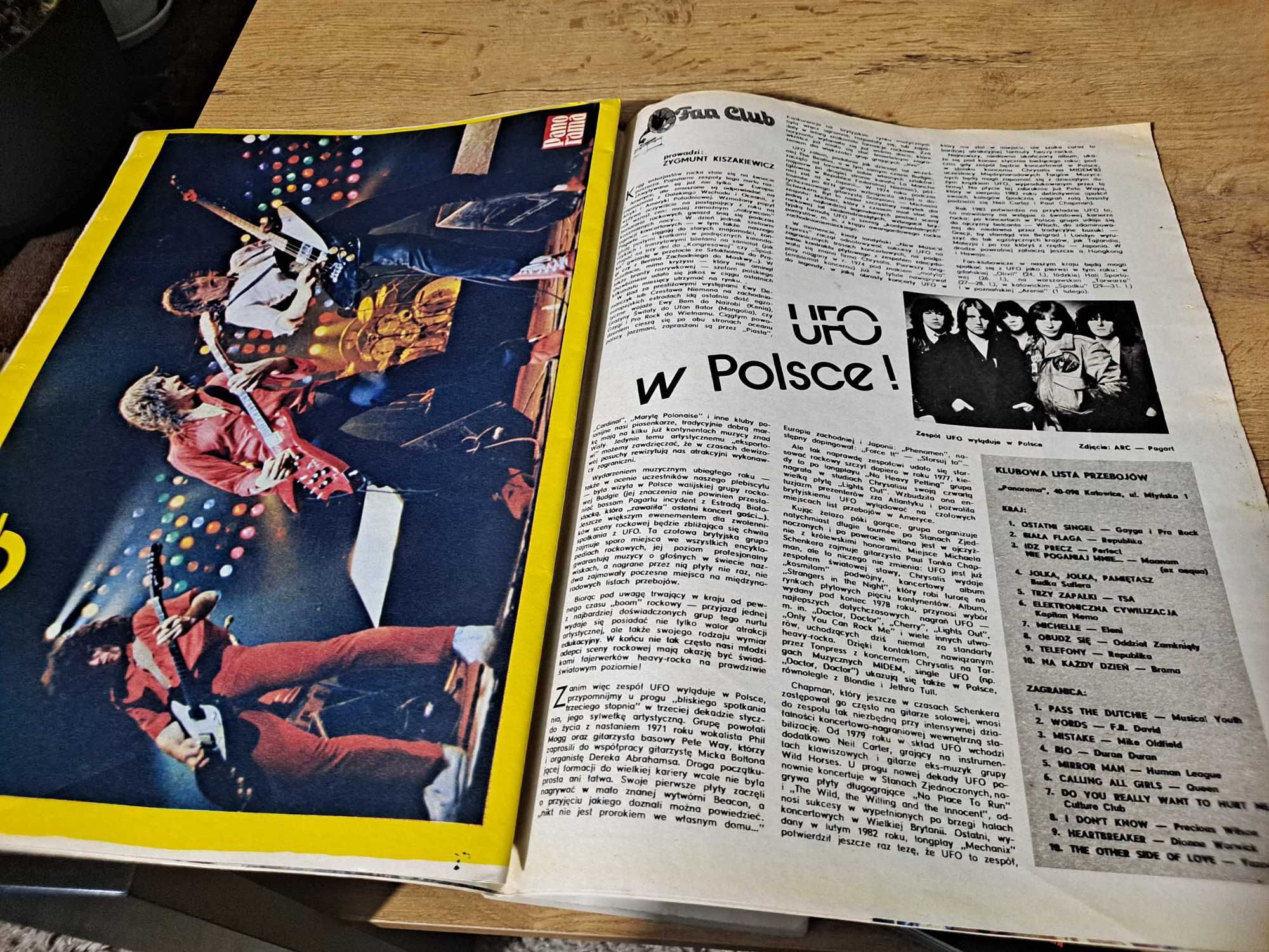 Gazeta Panorama. Plakat zespołu  UF0