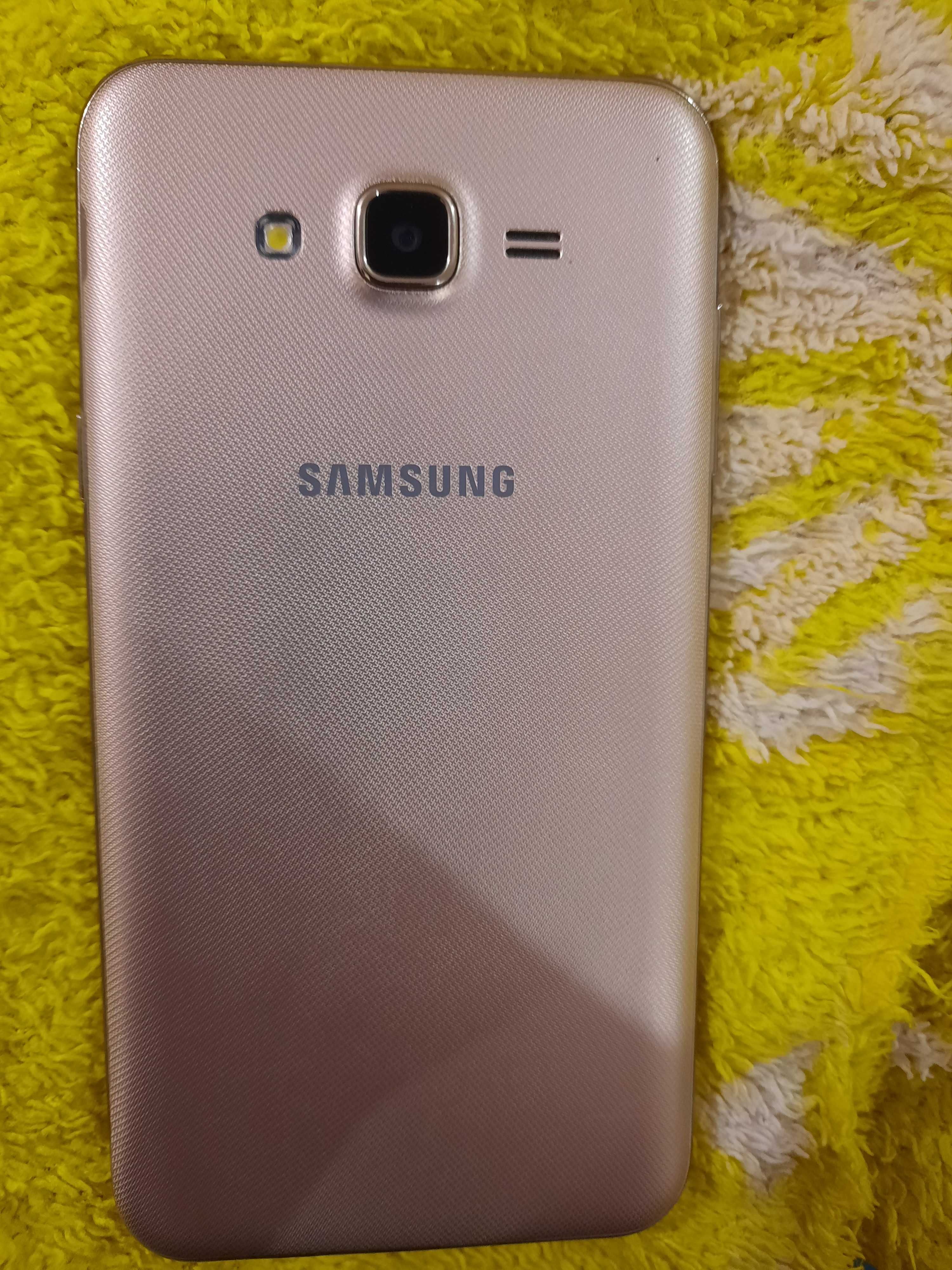 Продам телефон Samsung galaxy j7 neo gold