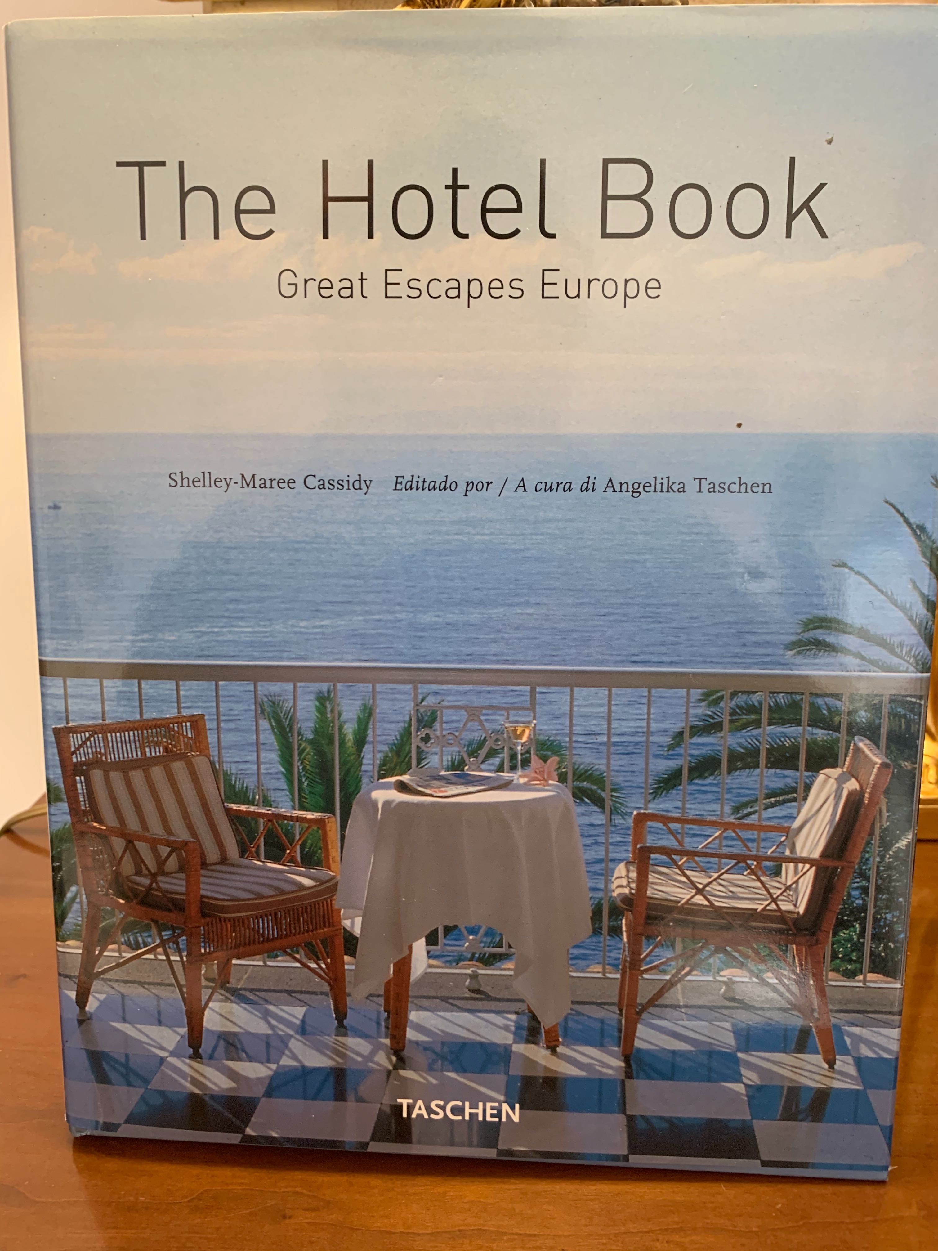 The Hotel Book
Great Escapes Europe-Edições Taschen