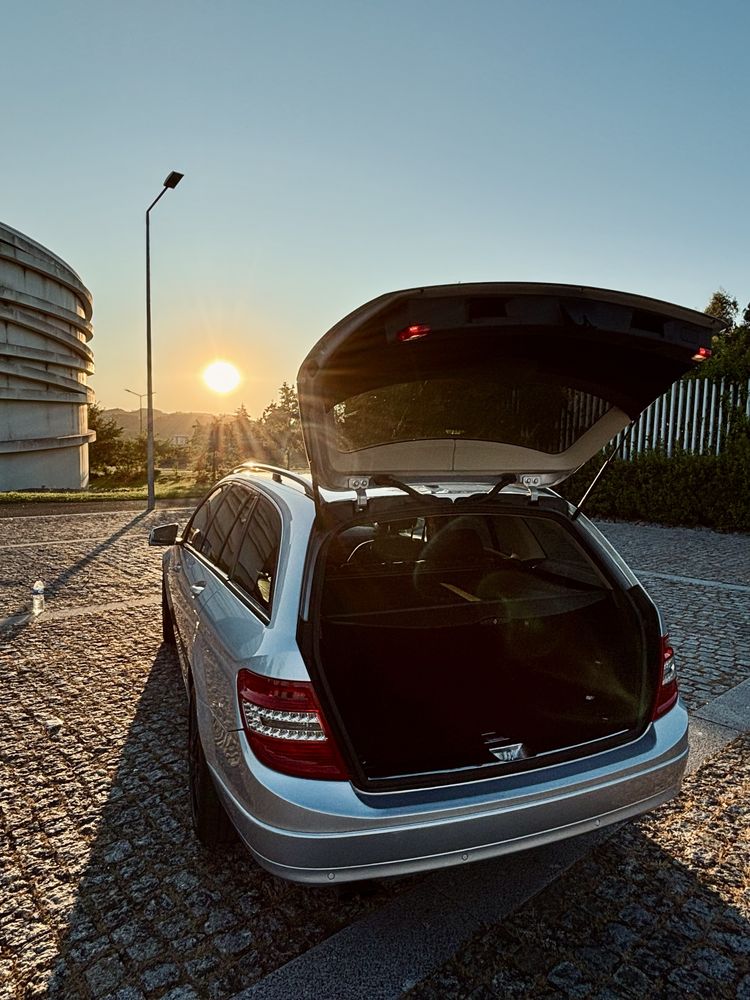 Mercedes-Benz c200