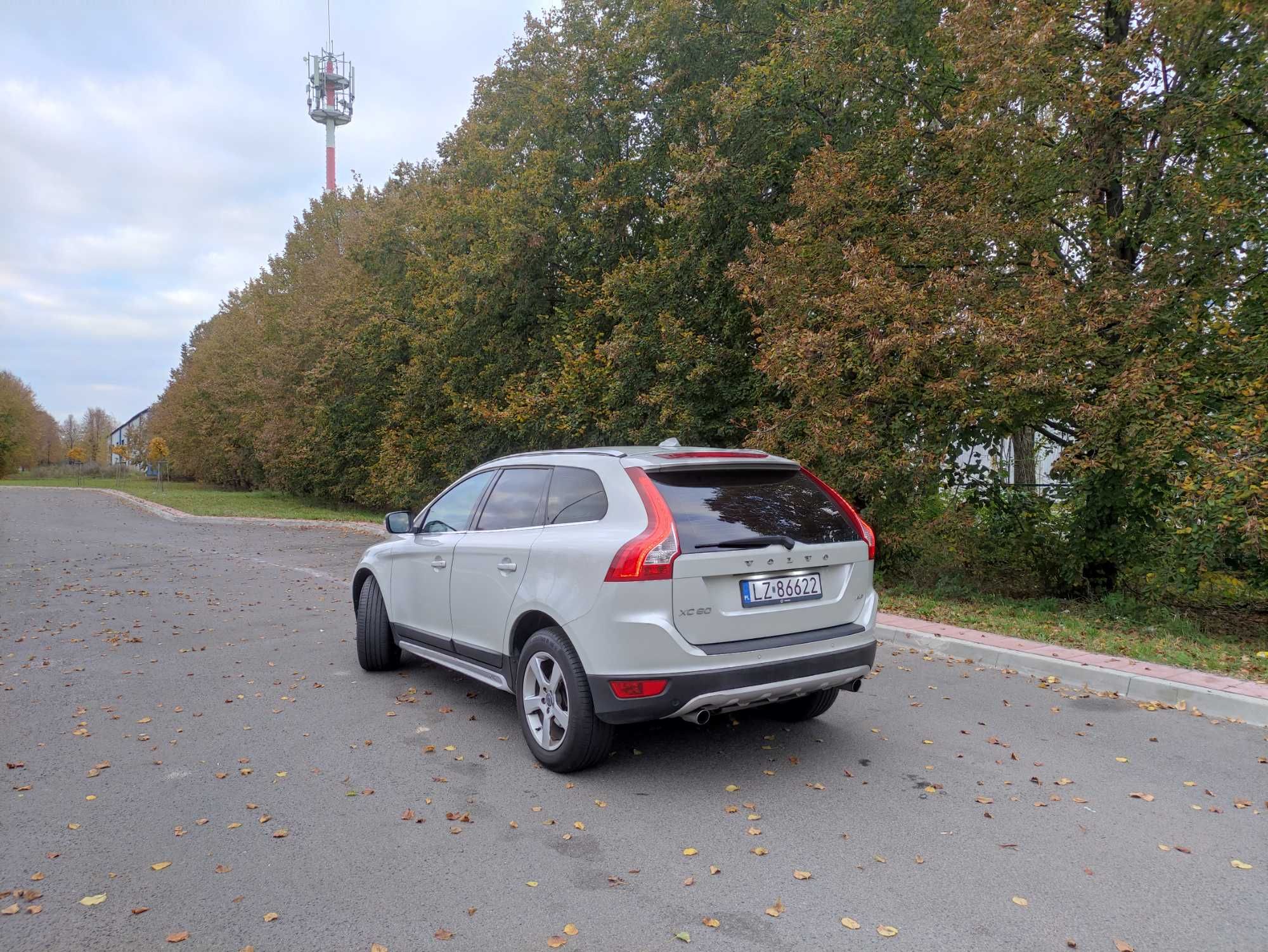 Volvo XC60 2.4 D5 205KM Panorama Skrętny Xenon DVD.