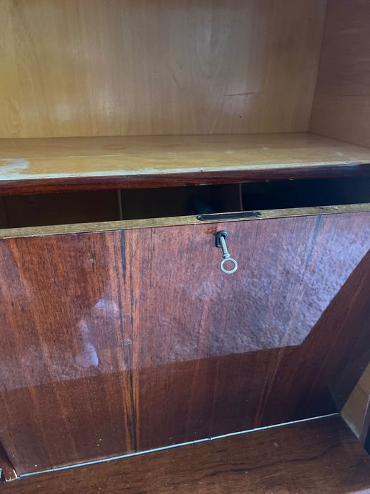 Сервант/ Буфет/ Шафа