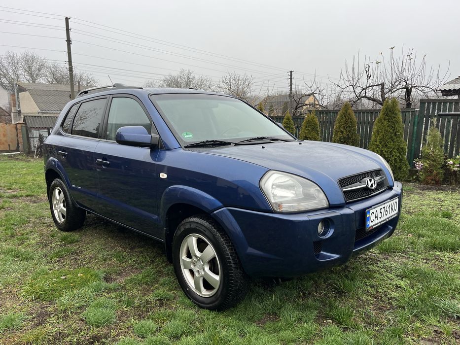 Hyundal Tucson 2.0 бенз. 2WD.