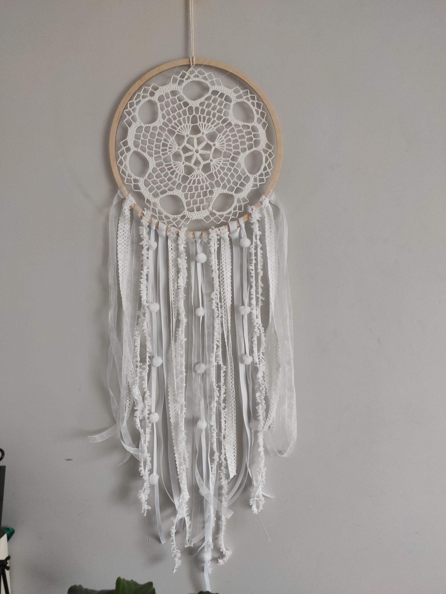 Łapacz snów dreamcatcher hand made biały szydełko wstążki  rękodzieło