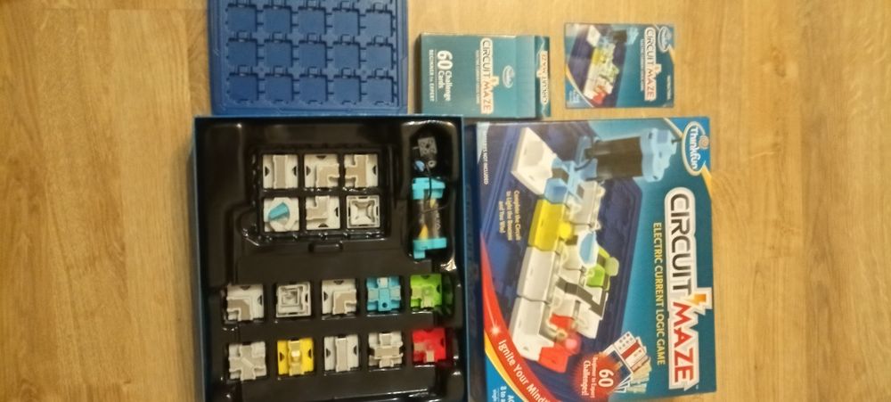 Игра головоломка Circuit Maze - Electric Current Challenge