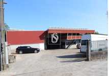 Armazém Industrial em Água Longa