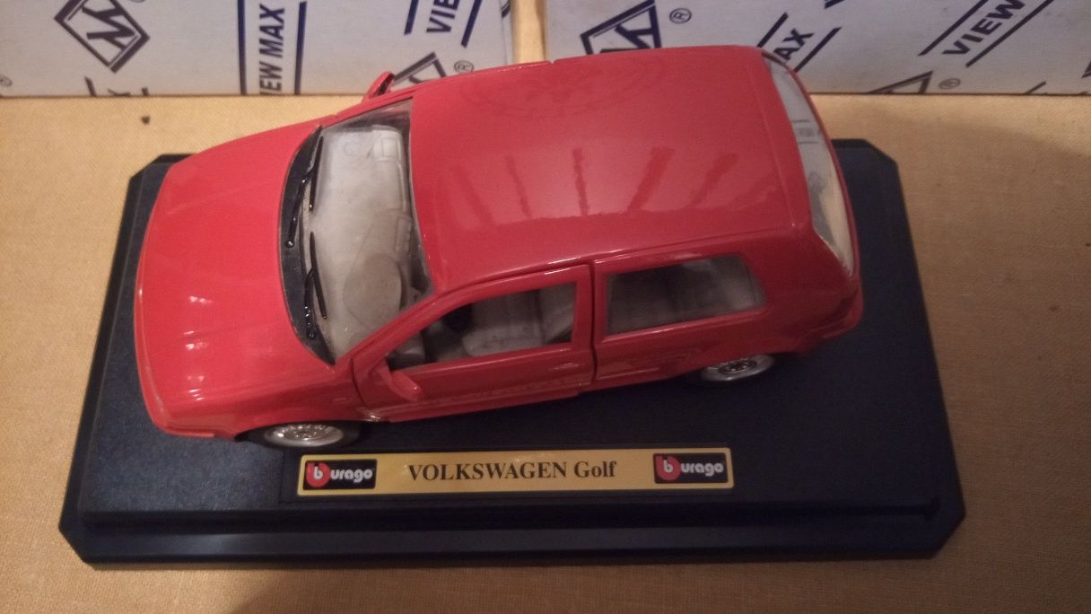 Model 1:24 VW Golf IV