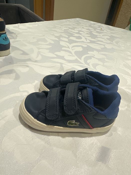 Sapatilhas de Bebê Confortáveis e Estilosas