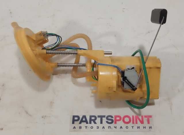 Топливний насос з датчиком рівня топлива BMW X3 2010-2014р оригінал