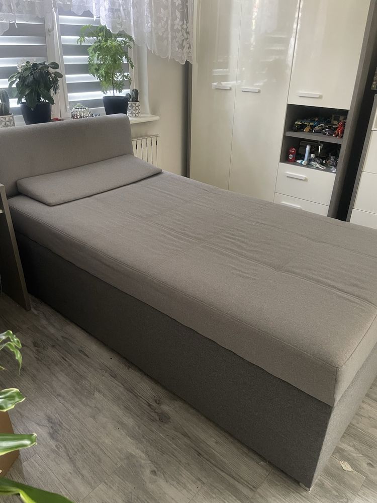 Sprzedam łóżko tapicerowane