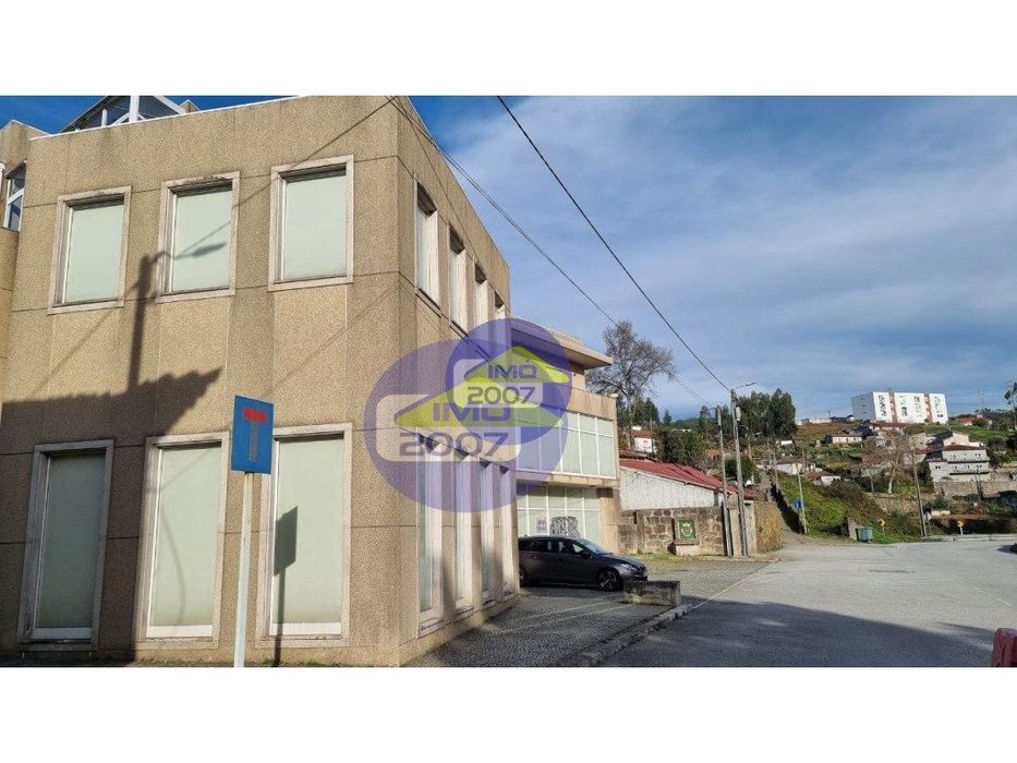 Loja em Santo Tirso Imóvel de Banco