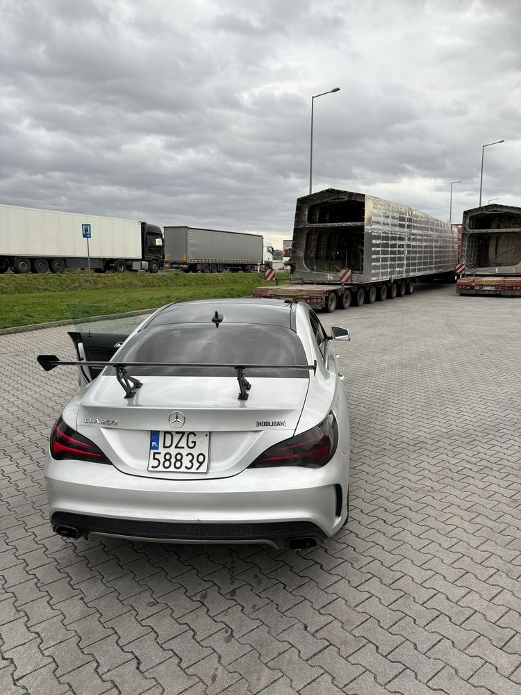 Mercedes CLA 250 AMG pakiet 2013 rok