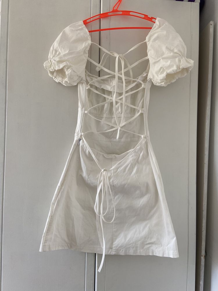 Сукня міні типу Zara з відкритою спиною