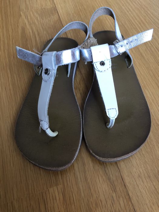 Sandálias em pele para menina, tam. 30