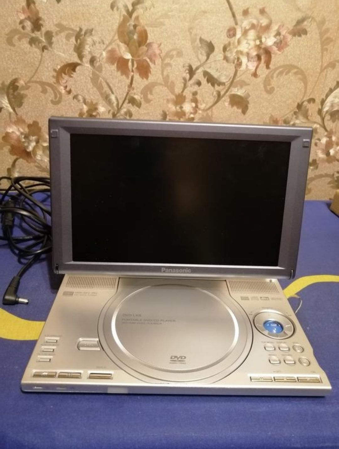 Портативний dvd/cd-плеєр Panasonic dvd-lx8.