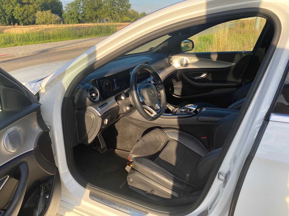 Mercedes E klasa w 213 pakiet AMG 4 matic