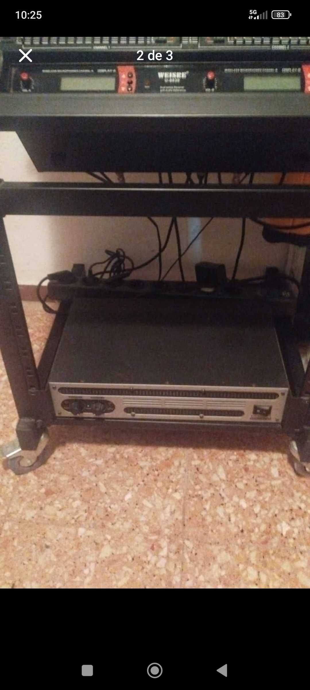 Mesa de som ideal para karaoke