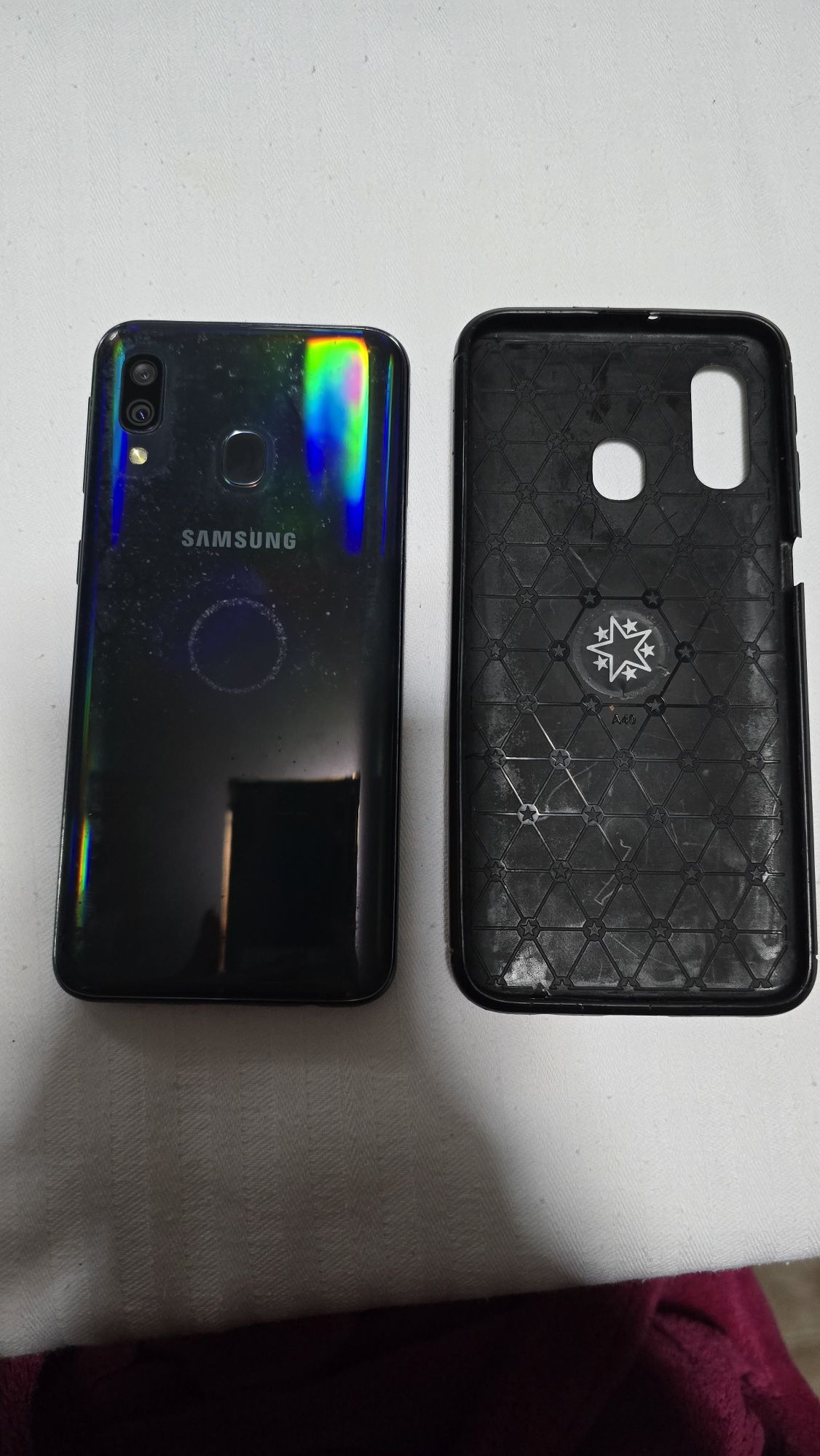 SAMSUNG A40 usado