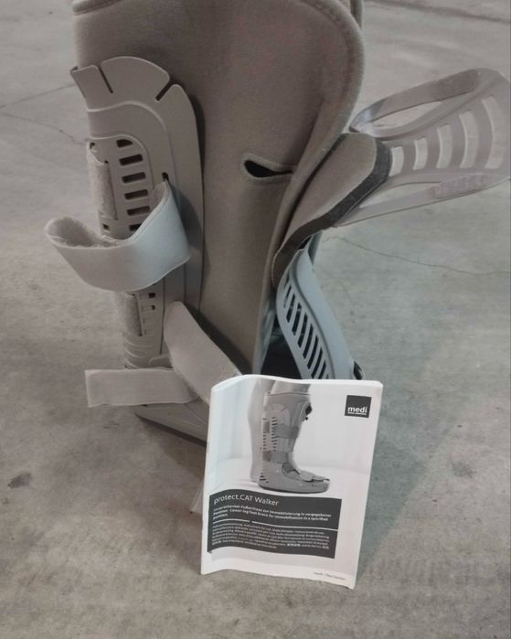 Bota Walker praticamente nova + cunhas tendão de Aquiles