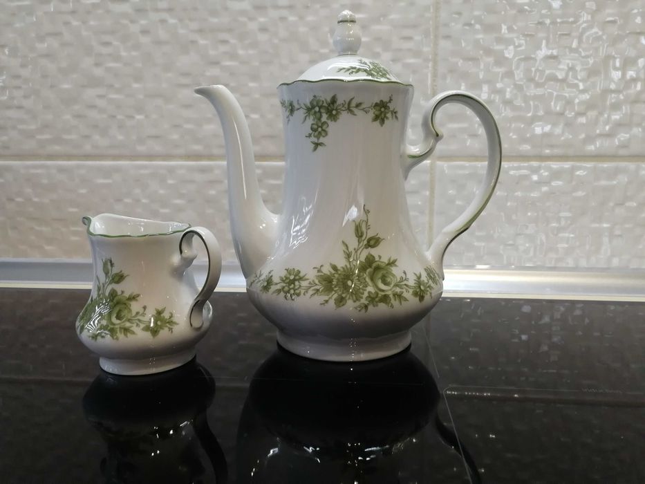 Dzbanek i mlecznik, porcelana NB Form und Design, zielony dekor